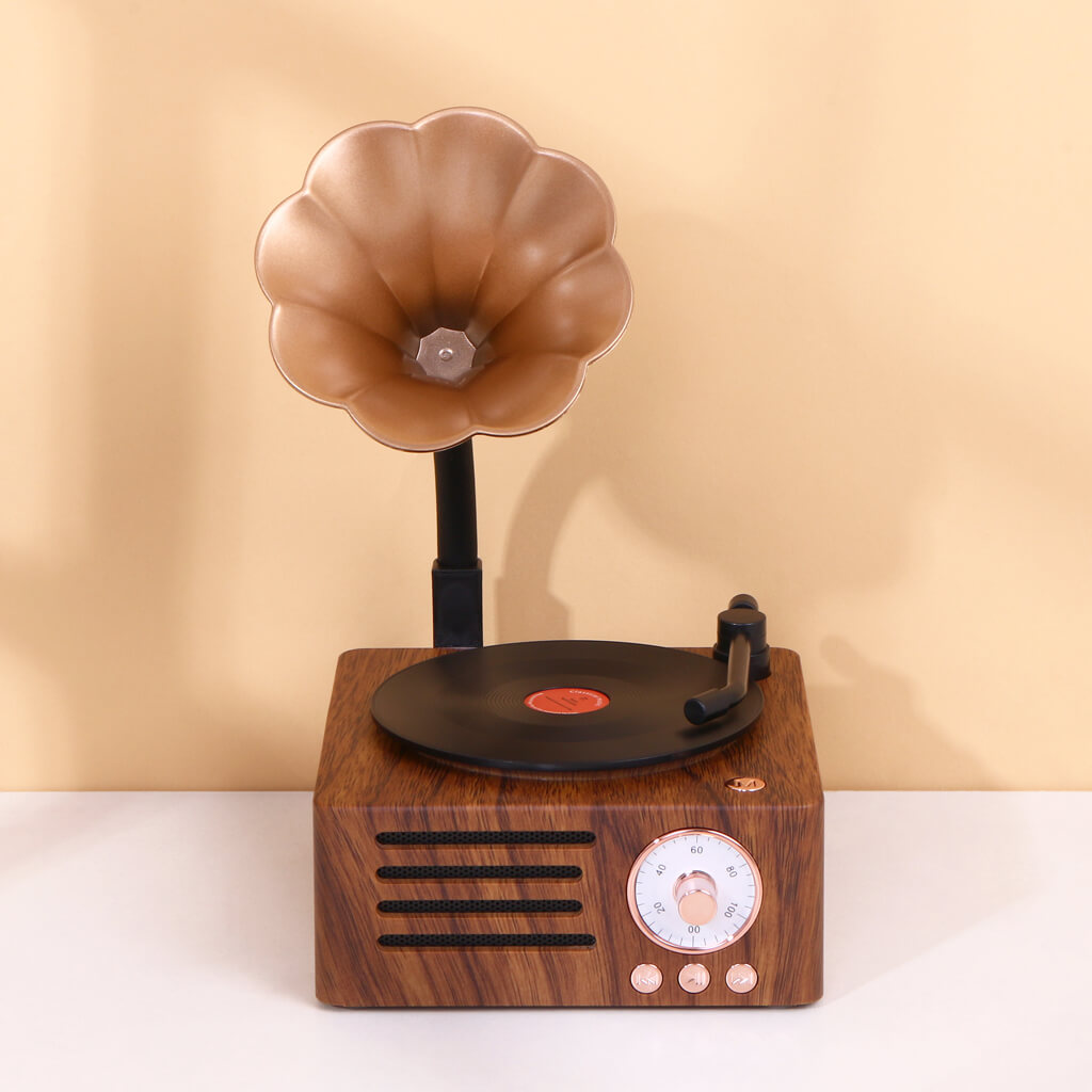 Retro Gramophone Bluetooth Speaker with Rotating Disc