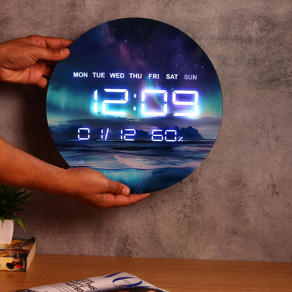 Bigsmall Northern Lights Clock