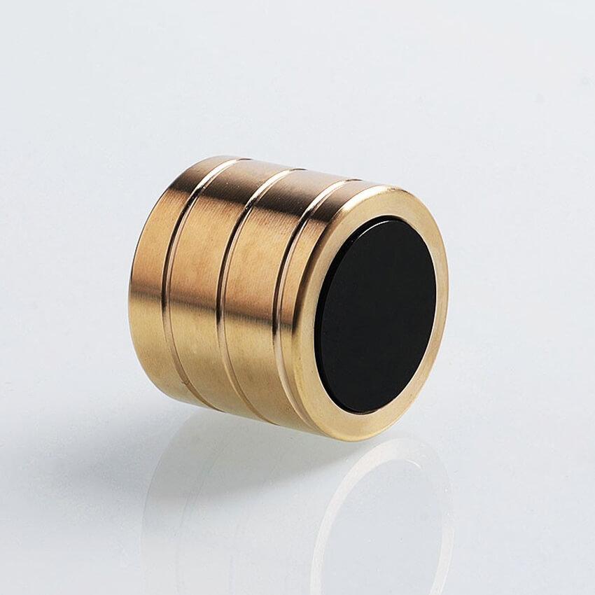 Illusionary Paperweight Spinner